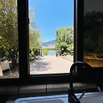 Lodge By The & Jacuzzi