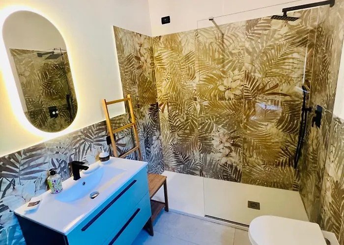 Hytte By The & Jacuzzi *