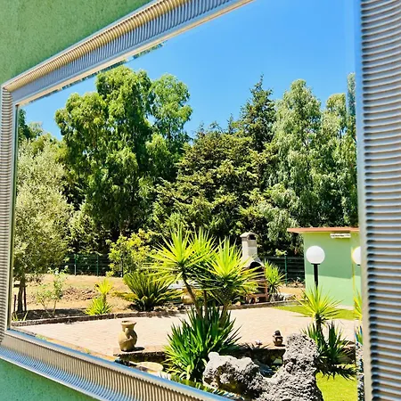 By The & Jacuzzi Piana Degli Albanesi